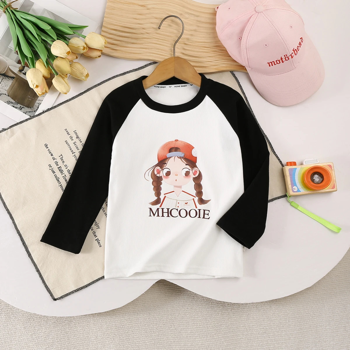 

Осенне-зимняя футболка с длинными рукавами для девочек, новый стиль, модная базовая рубашка в западном стиле для девочек, теплая бархатная детская футболка с муссом