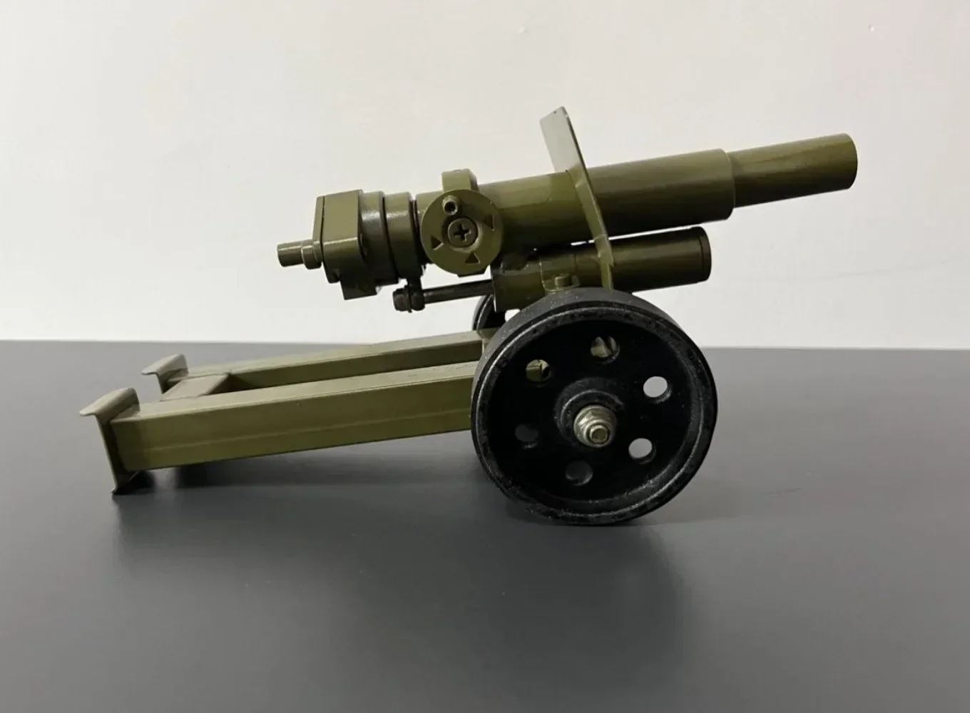 Italian Cannon Model Handicraft Ornament with Retractable Rebound Firecracker Artifact, Internet Celebrity Feng Shui 2024 view 4
