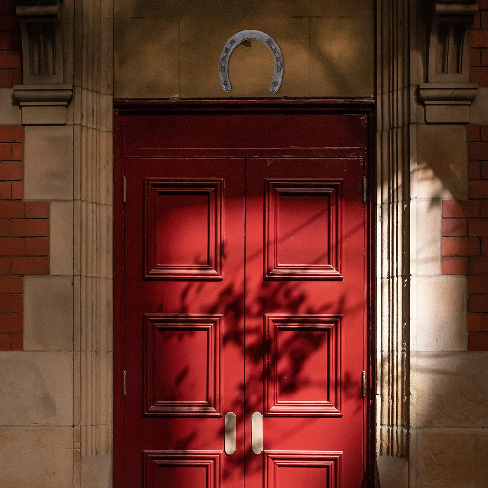 

6Pcs Iron Horseshoe Wall Hanging Decor Compact Size Elegance Sophistication Art Horseshoe Hanging Decor Metal Wall Decoration