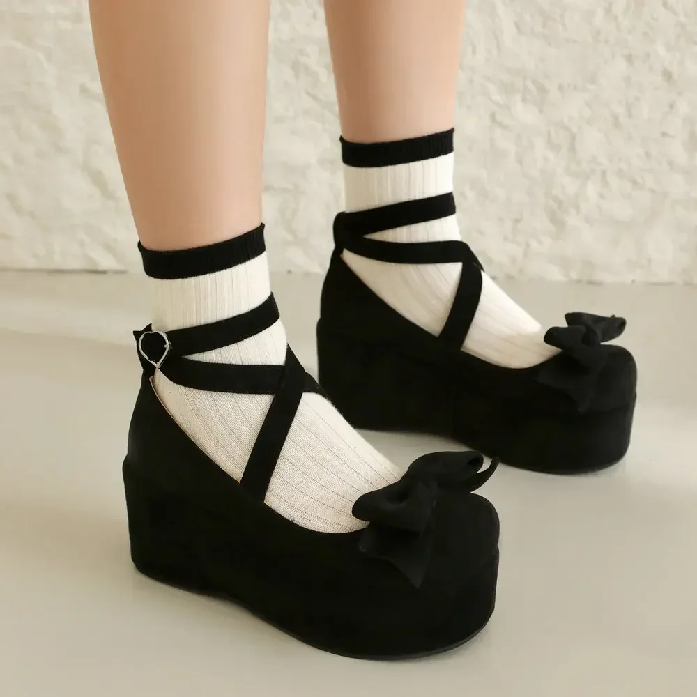 

Женские замшевые туфли Мэри Джейн на платформе с пряжкой в стиле Лолиты, готическая принцесса, туфли-лодочки на танкетке на толстой подошве, модельные туфли, большие размеры 34-48