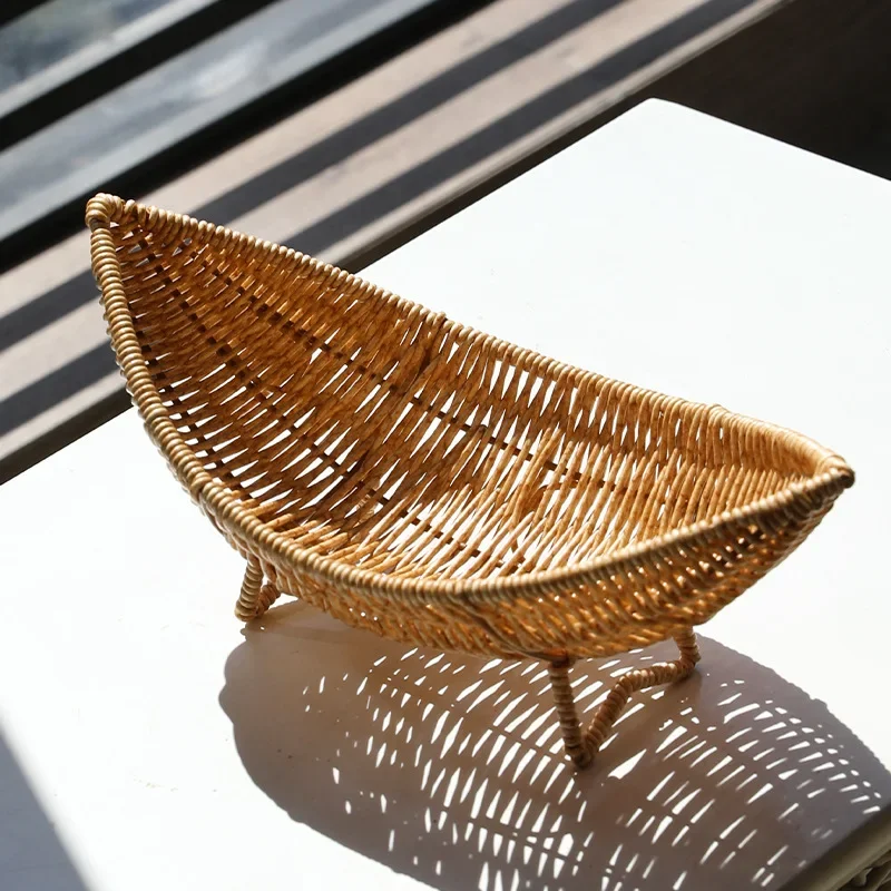 Rattan Fruit Bowl Tray for Coffee Table Woven Sundries Basket Rattan Fruit Tray Woven Vegetable Basket Plastic Rattan Egg Basket