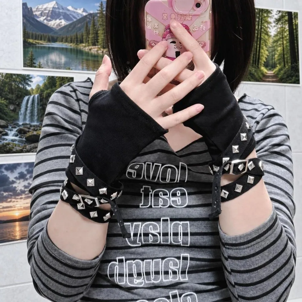 Metal Rivet Detail Women's Fingerless Gloves Black Half Finger Street Dance Sleeves Punk Style Buckle Strap