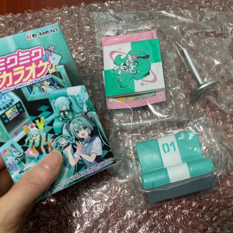オリジナルリーメント初音ミクミクカラオケブラインドボックス子供グッズモデル装飾品おもちゃギフトシーンおもちゃ誕生日ギフト