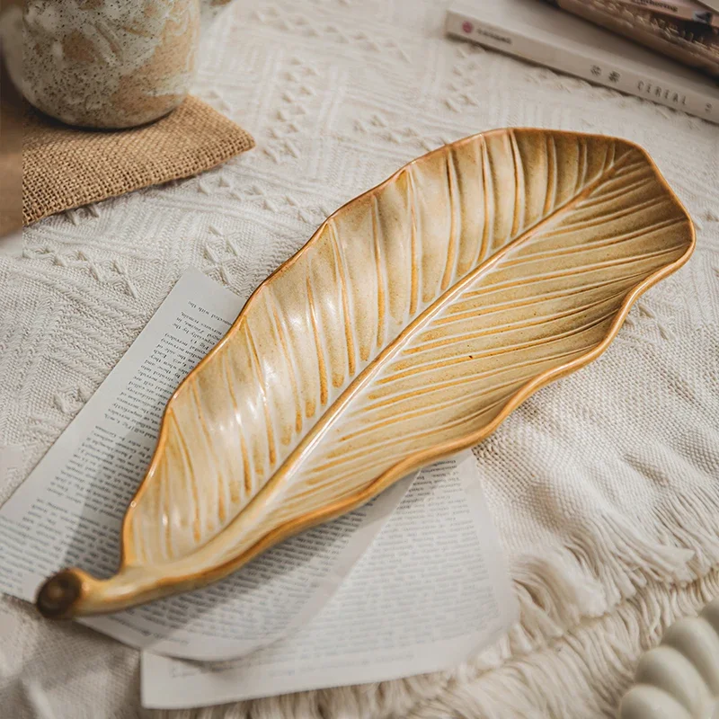 

Leaf Shape 14 Inch Japanese Sushi Plate Embossed Ceramic Dim Sum Plate Creative Fruit Plate Restaurant Tableware