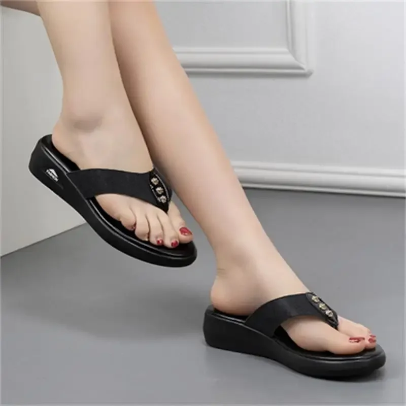 Womens Flip Flops Summer Casual Outdoor Sandals Indoor Bathroom Slippers Women Platform Shoes Beach Slippers Womens Shoes