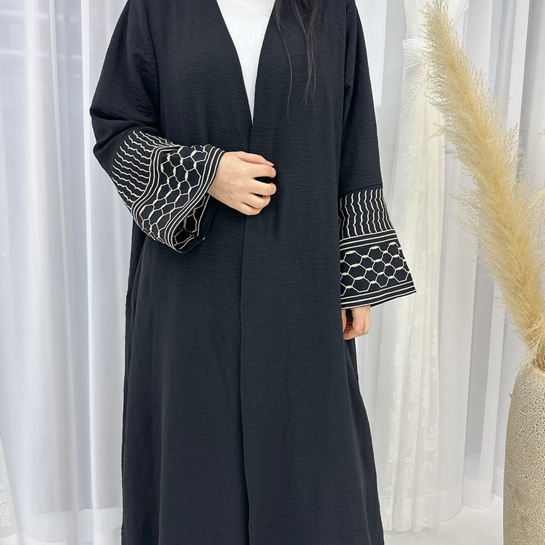 

Abaya Muslim Woman Dubai Palestinian Embroidery Side Pockets Kimono Islamic Clothing Ramadan Eid (No Inner Dress, No Scarf))