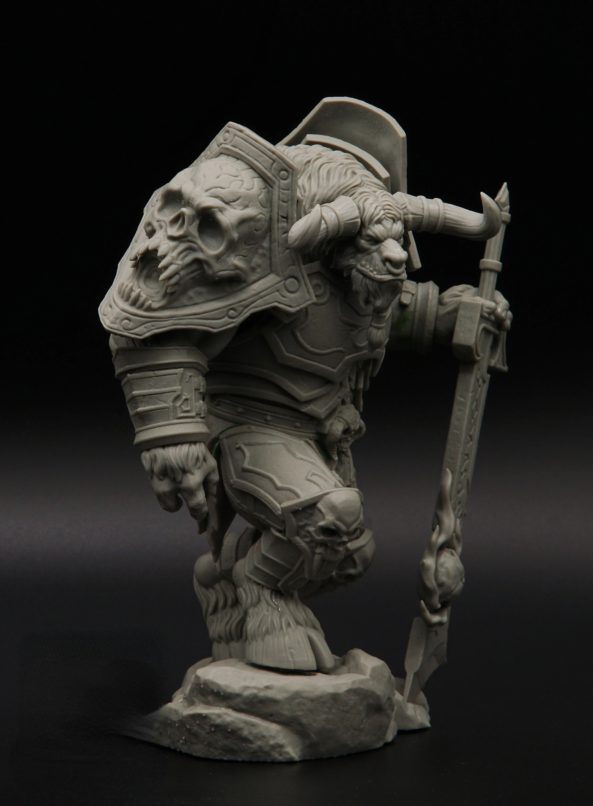 1/18 Die Cast Resin Figure Assembly Kit Model T3 Dreadnought Set Tauren Warrior Model Unpainted (110mm)