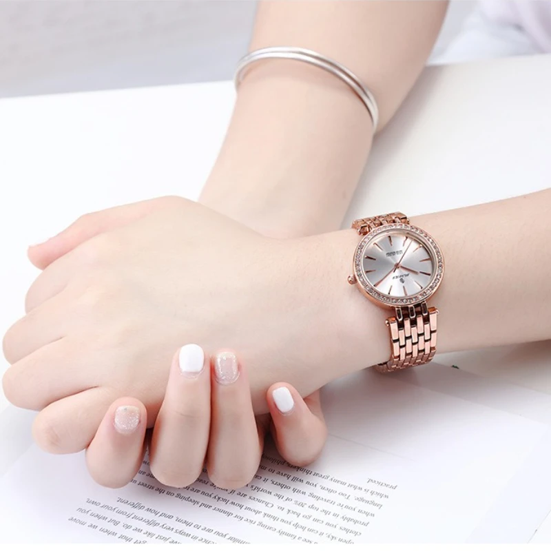 

2025 new luxury women's watch fashion trend simple ultra-thin diamond-encrusted quartz waterproof watch birthday gift