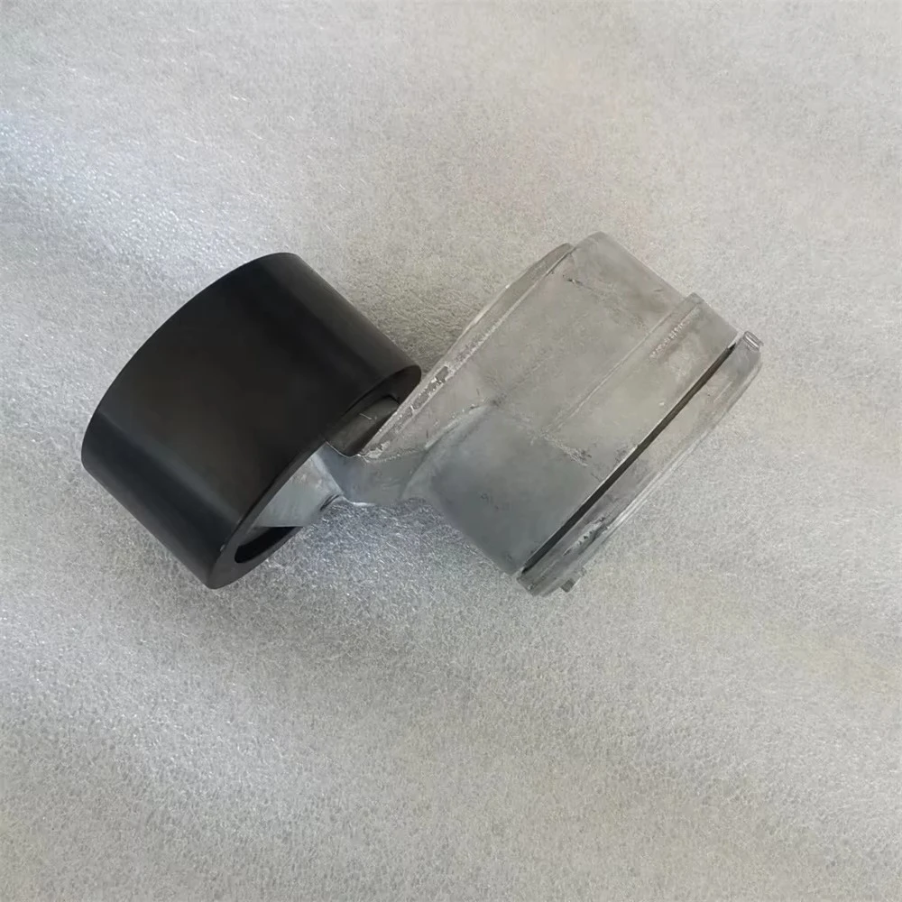 

Yuchai Engine Part K6000-1307060B Belt Tensioner for Good Price