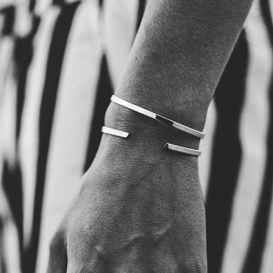 ELANDIS Minimal Unisize Cuff Sleeves Minimalist Style Men's Jewelry Personalized Platinum Bracelet Popular Couple Festival Gift