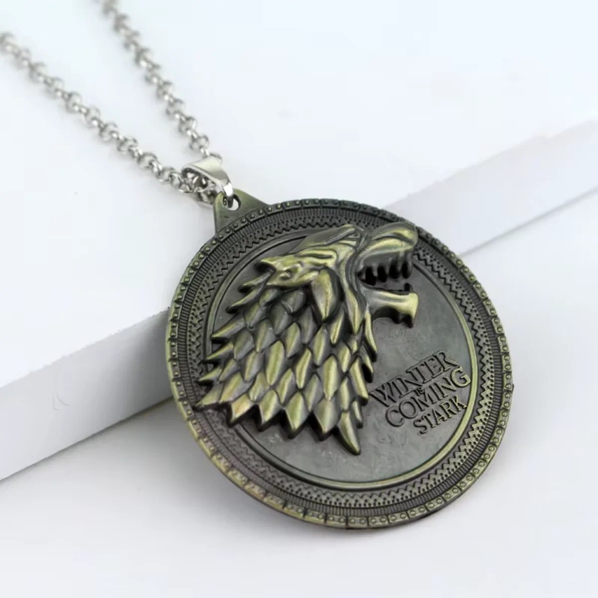 Fire and Blood House Targaryen Dragon Necklace A Song of Ice and Fire Metal Pendant Necklace for Women Men Fans Choker Jewelry