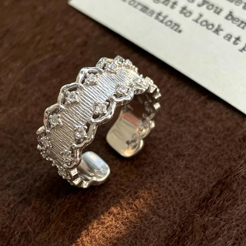 

S925 pure silver lace lace brushed ring, light luxury, antique carved hollow out temperament, high-end feeling