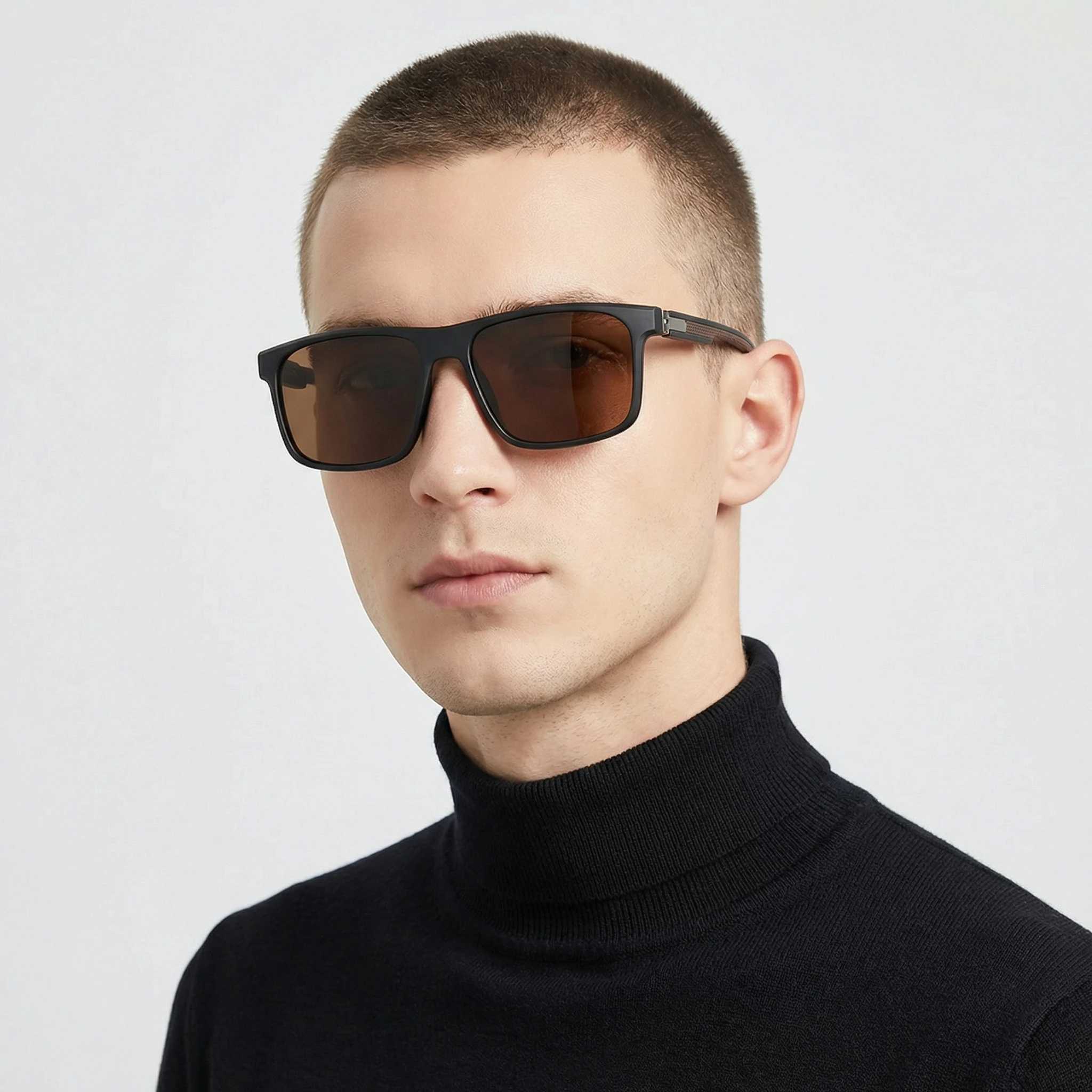 New Outdoor UV400 protection Sunglasses Ultra-light Men Fashion Sunglass Vintage Oculos Square Sunglasses Trending Glasses Gafas