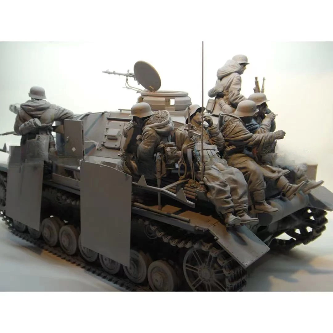 1:16 Die-cast Resin Model Assembling Kit Tank Soldier Full Set (6 People) Set Unpainted Free Shipping