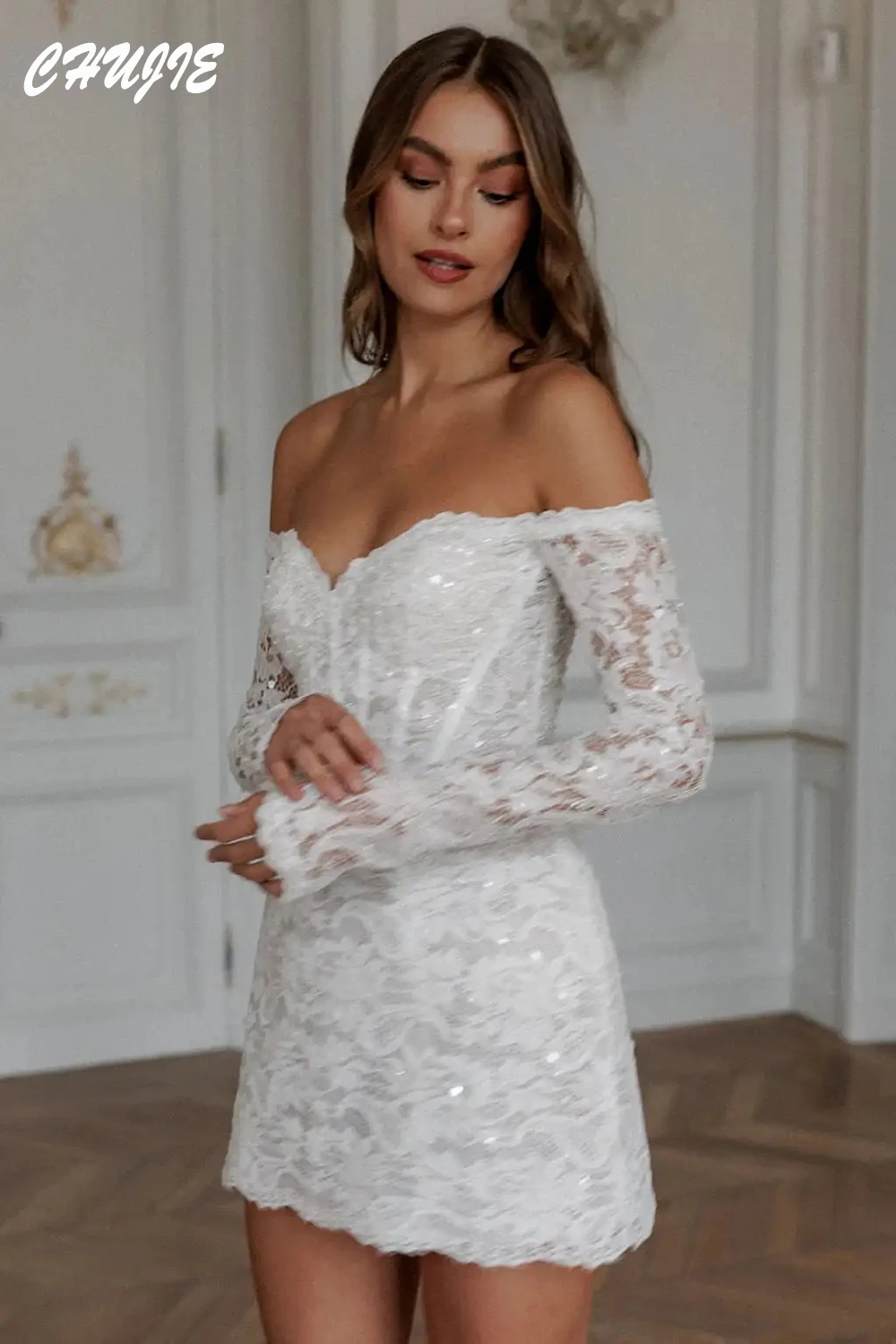 ชุดแต่งงานสั้นแบบมินิ แขนยาวปิดไหล่ ประดับลูกไม้  แบบสั่งตัดได้  ชุดเจ้าสาวเซ็กซี่  งานพิธีการ  ปี 2025  เวสติโด เด