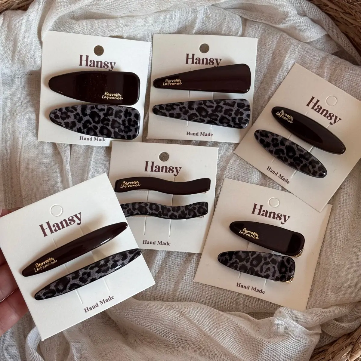 

【2 pieces】Korean-style leopard print hair side clip Exquisite Two-tone bang clip Forehead fringe clip Hair accessory Gifts