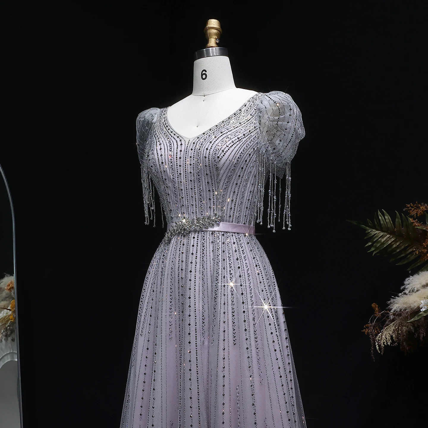 Sharon Said Dubai Quasten-Kristall-Abendkleid mit schwerer Perlenstickerei, lavendelfarben, mit kurzen Ärmeln, A-Linie, formelle Partykleider für Damen, SS199, maßgeschneidert – Detail 9