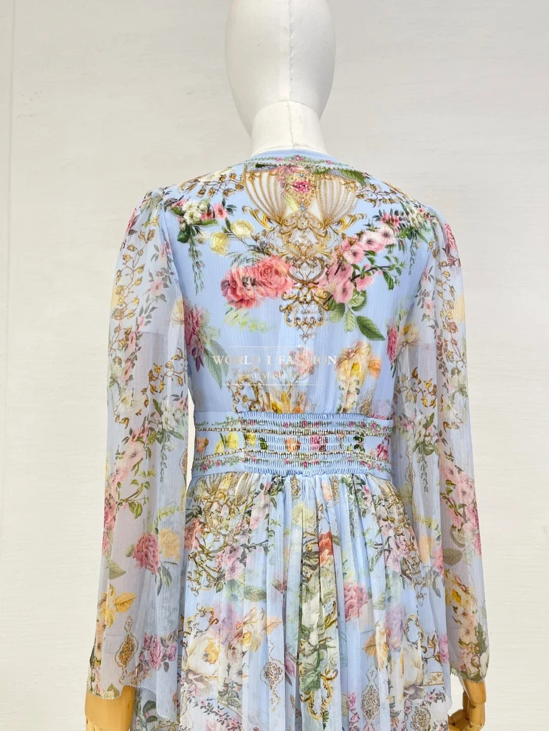 

2025 New Beautiful Blue Floral Print Long Sleeve Diamonds V Neck Midi Dress