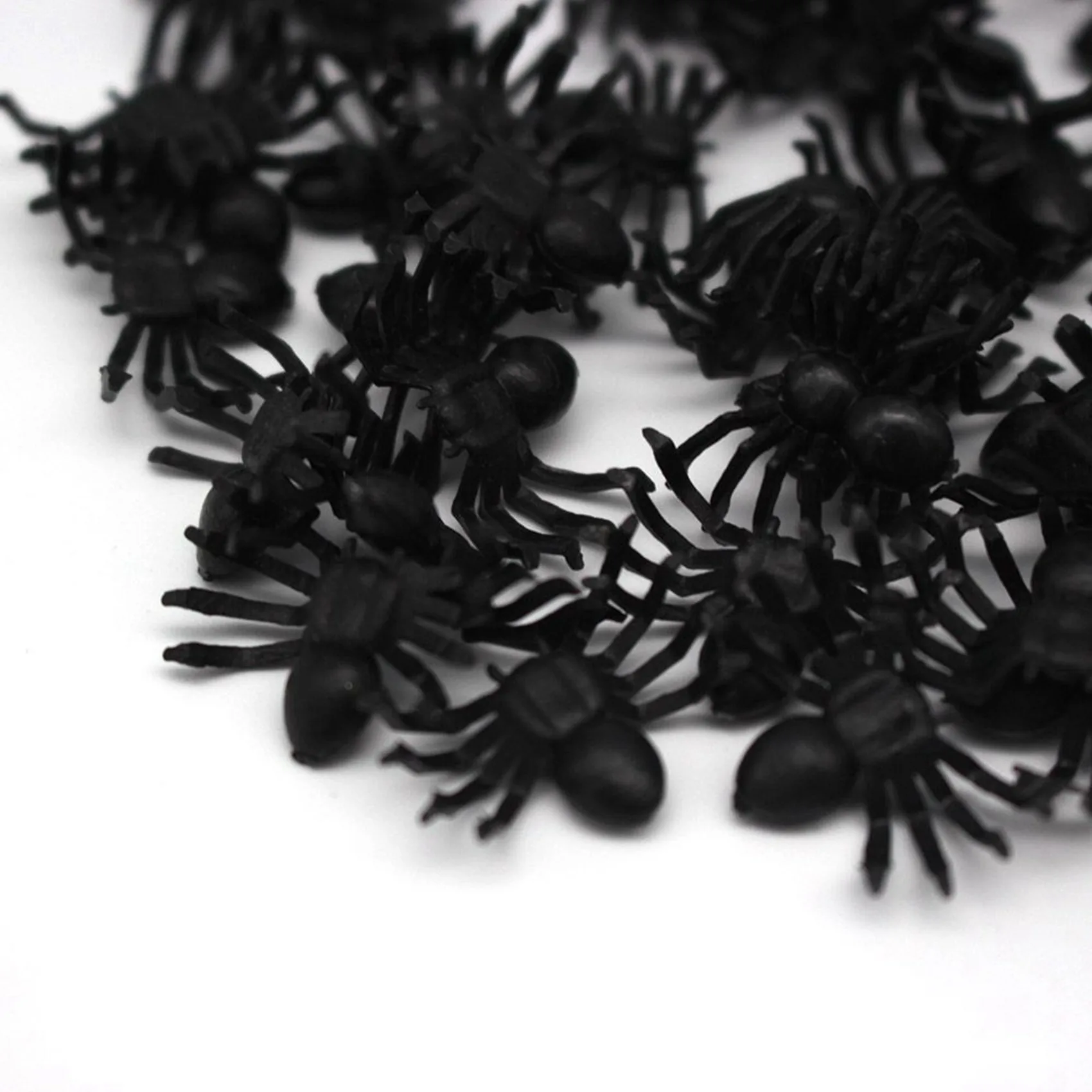 

B78B-100X Plastic Black Spider Trick Halloween Haunted House Prop Decor
