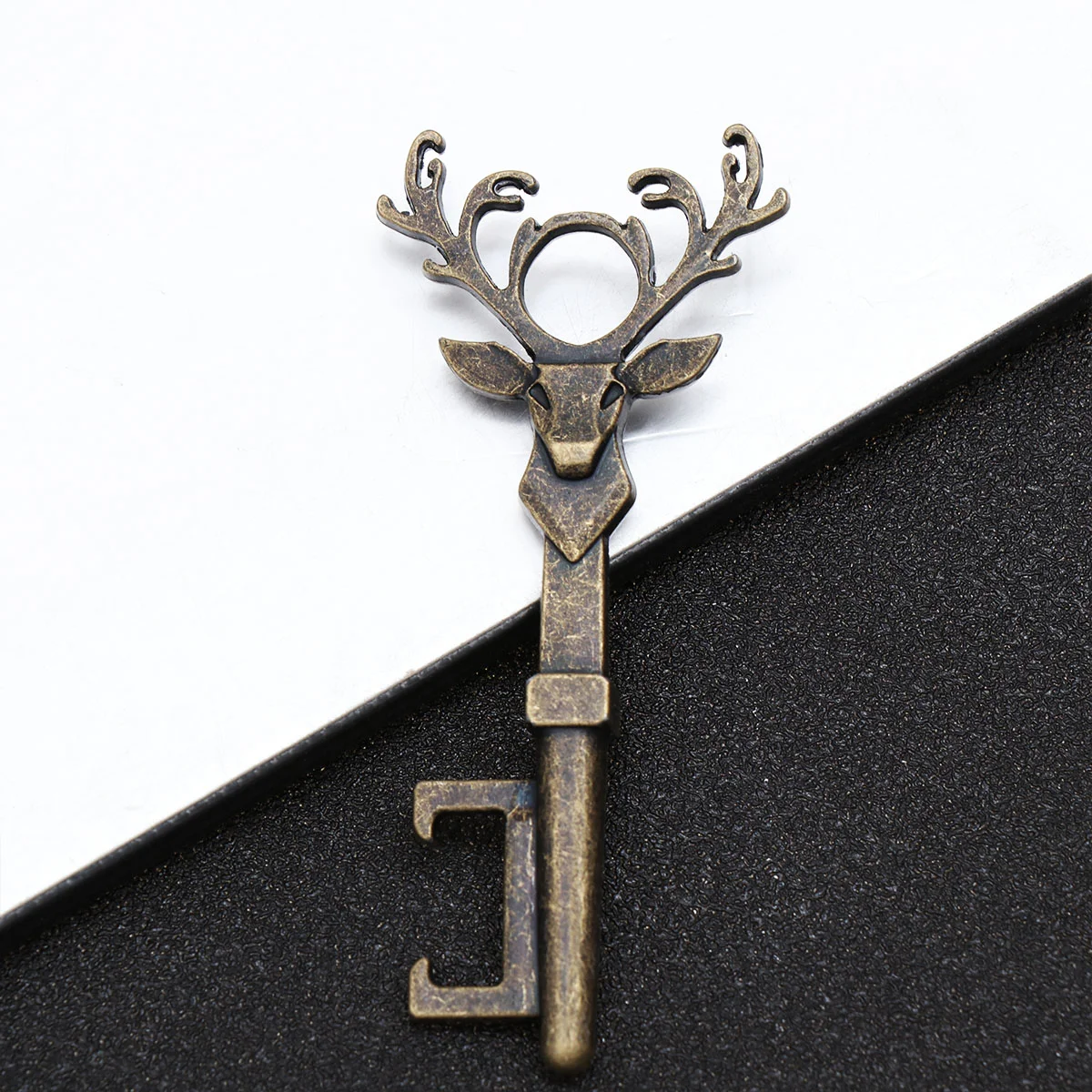 5 Sets Bronze Christmas Beer Bottle Opener Tag Cards Sets Creative Deer Head Jar Opener Vintage Party Lid Remover with Connected