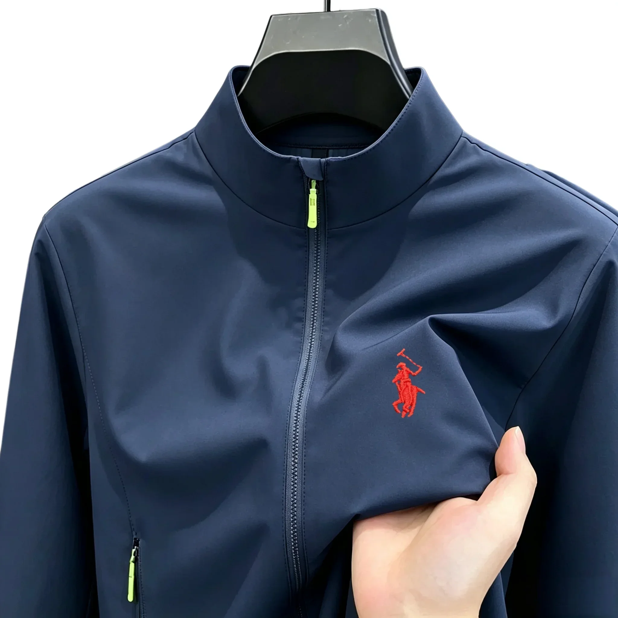 2026 neue High-End-Markenjacke für Damen und Herren mit langen Ärmeln und Reißverschluss, Herbstmode, exquisite Stickerei, wasserdicht, strapazierfähig. – Detail 21