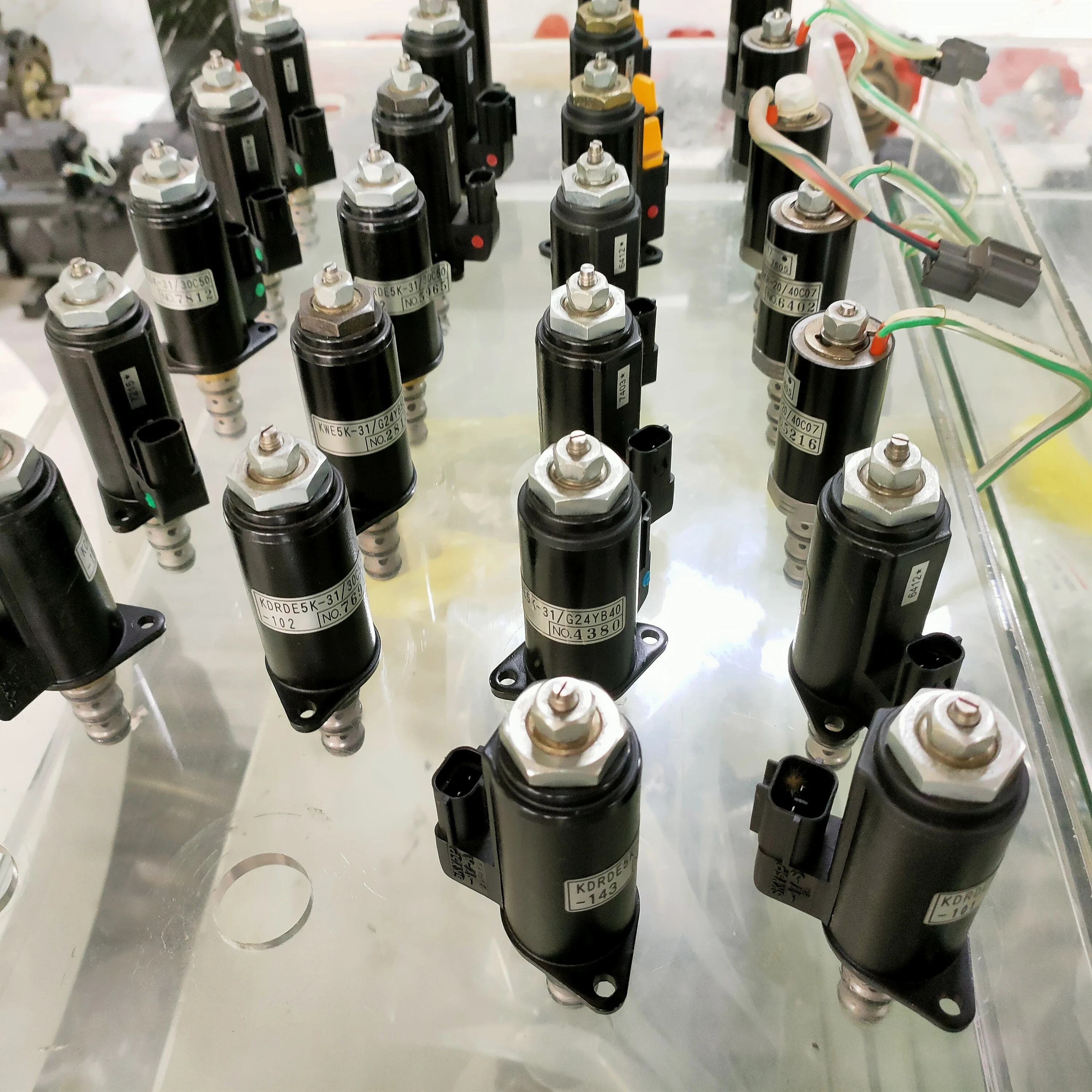 

3054C Engine 261-0998 2610998 179-2866 1792866 SOLENOID VALVE for CP533E CS533E PS150B PS200B Machine