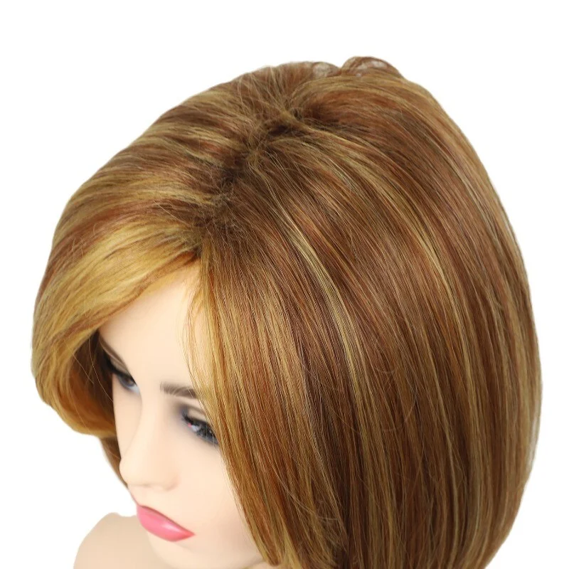 Рисунок 5 - Женский короткий коричневый парик с золотыми волосами