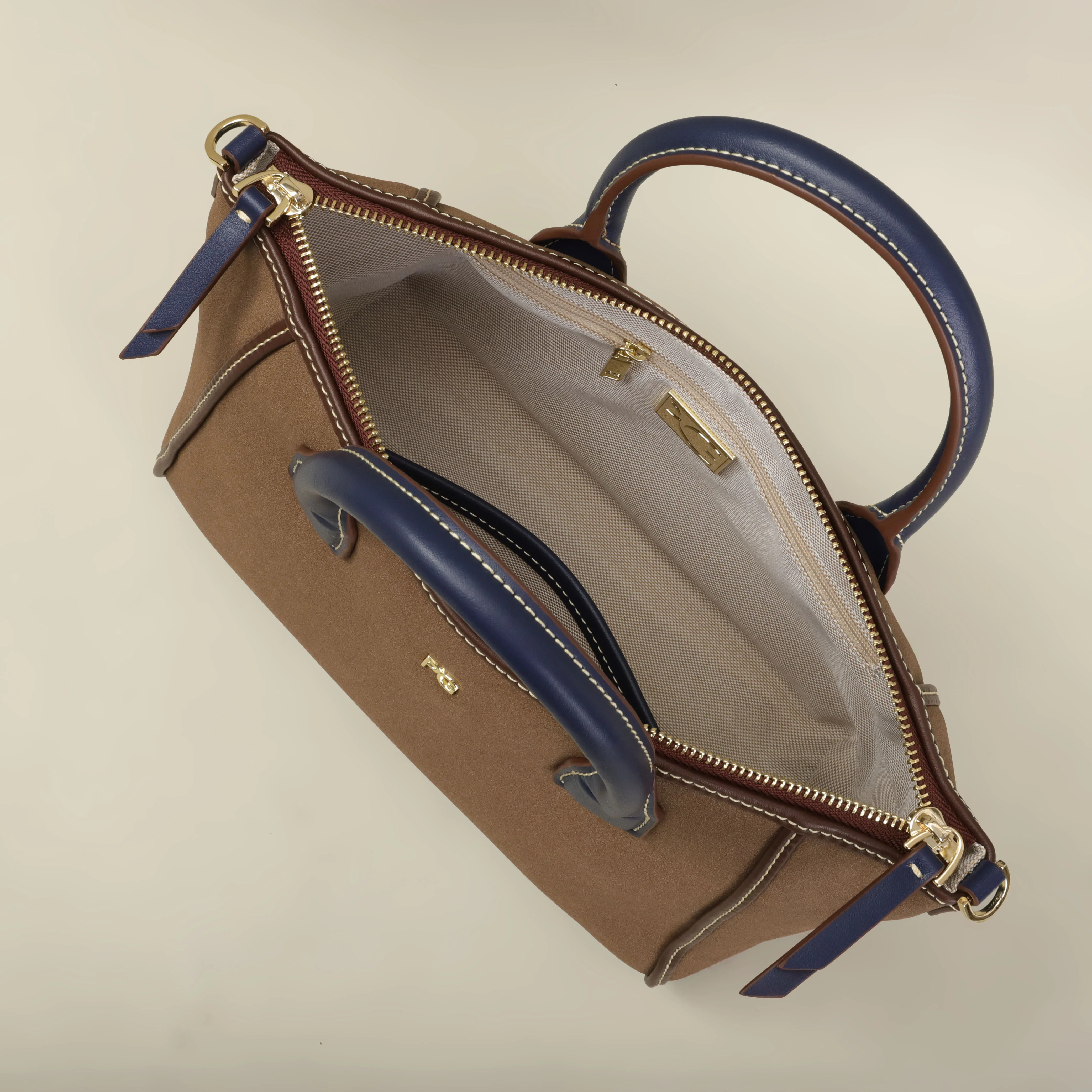 PG Damen Luxus-Tragetasche, Große Kapazität, Schulterhandtasche, Modisches Designer-Design, Casual, Hochwertig, Minimalistisch, Elegante Tasche – Detail 15