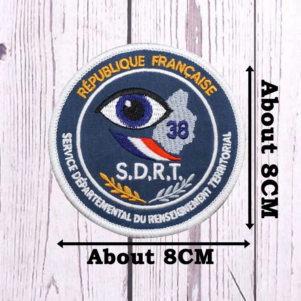 جمهورية فرنكايز خدمة وزارة الدفاع دو renseigmem تكتيكات المطرزة التصحيح هوك وحلقة خياطة على شارة عسكرية التطريز