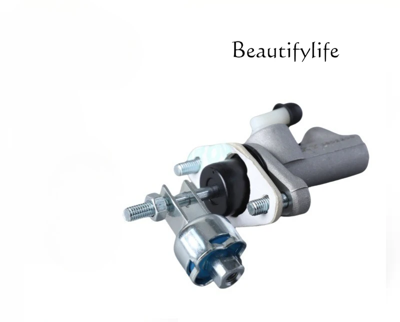 la-vendita-a-caldo-del-commercio-estero-transfrontaliero-si-applica-alla-pompa-principale-della-frizione-la-pompa-della-frizione-dell'automobile