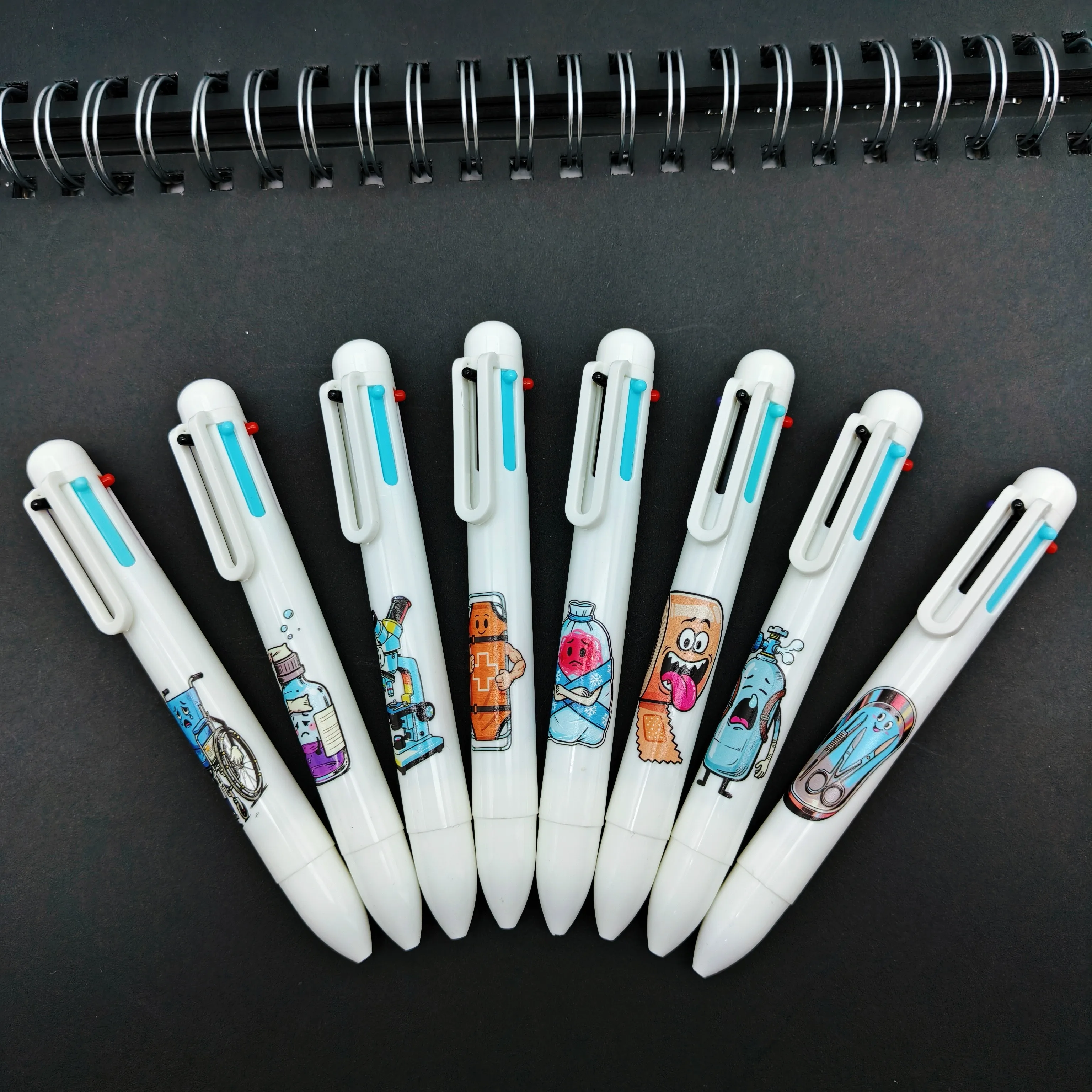 8 قطعة/15 قطعة موضوع المعدات الطبية قلم متعدد الألوان اللوازم الطبية الإبداعية نمط ستة في واحد قلم متعدد الألوان