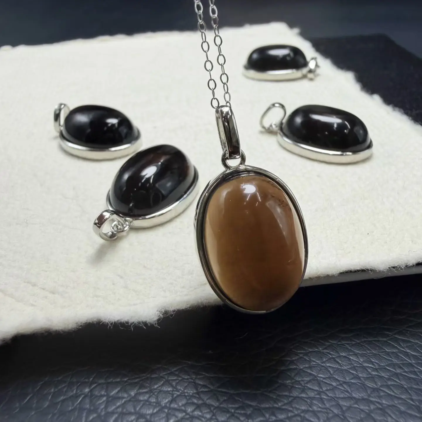 1Pc Fengbaowu Natural Smoky Quartz Oval Cabochon Pendant 13x18MM Reiki Healing Stone Jewelry Gift For Women Men 2