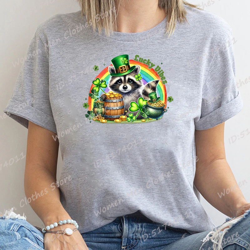 

St Patrick's Day Racoon Lucky Vibes Print T-shirt Women Summer Lovely Short Sleeve Casual O Neck Tees Creative Personalized Tops