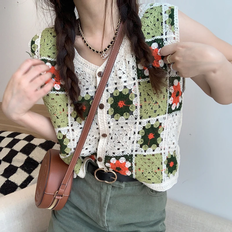 Granny Square Crochet Top Sleeveless V-Neck Button Front Tank Top Blouse Cardigan Women Summer Fairycore Cottagecore Outfit