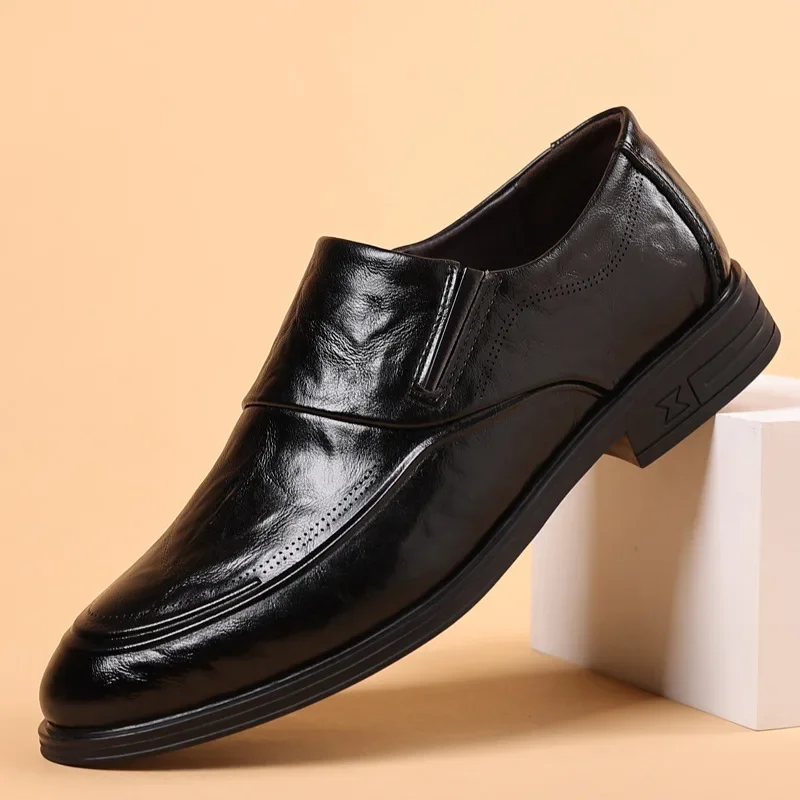 Autumn New Men Genuine Leather Dress Shoes Fashion Pointed Toe Work Business Leisure Shoes