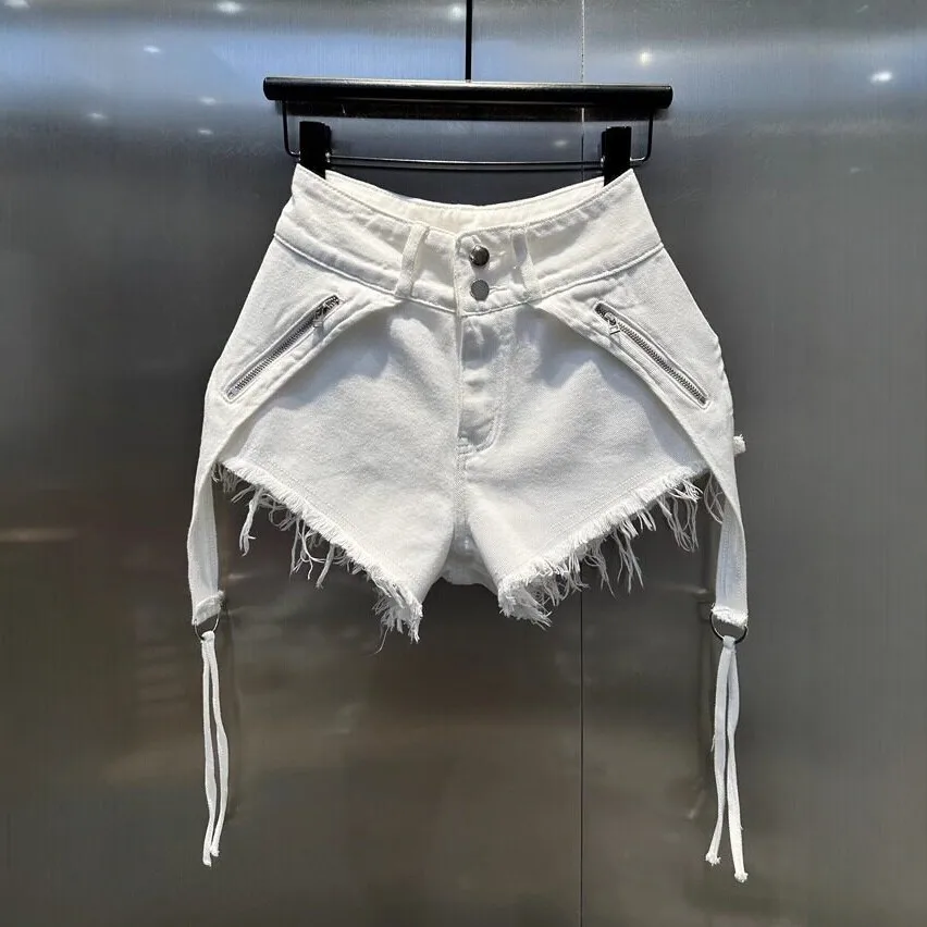 Summer hot-selling women's new white frayed denim shorts with design sense, slimming, versatile, zipper A-line hot pants