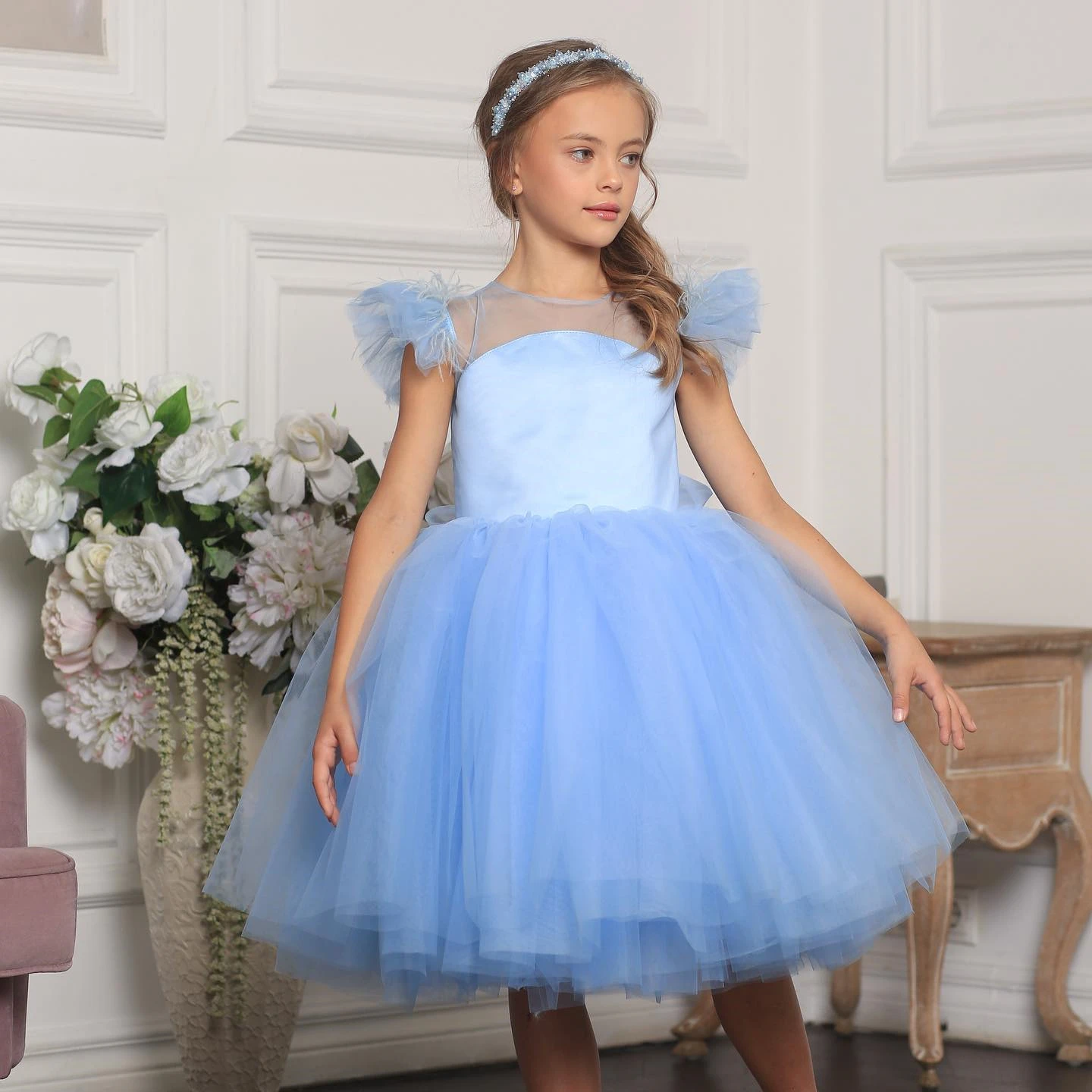 

Blue Tulle Elegant Flower Girl Dress For Wedding Applique Feather Puffy Knee Length Princess Kids First Communion Ball Gown