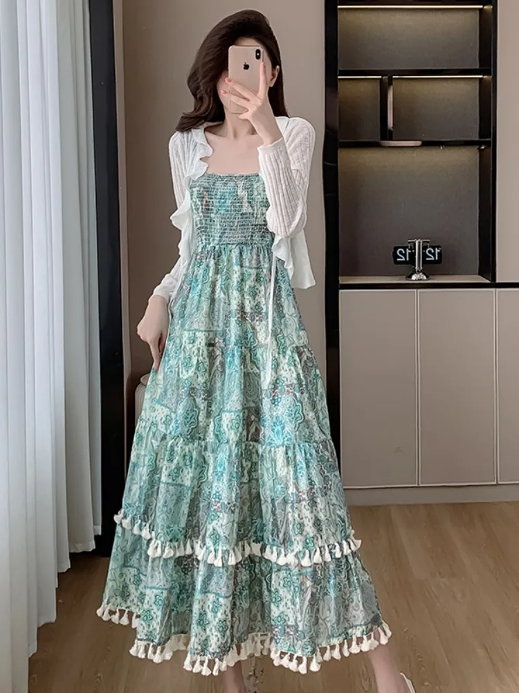 ブルーの花柄プリントホルターネックワンピース レディース 夏 2025 新作 ビーチバケーション ロングスカート 超美スカート エレガント ハイウエスト ガウン