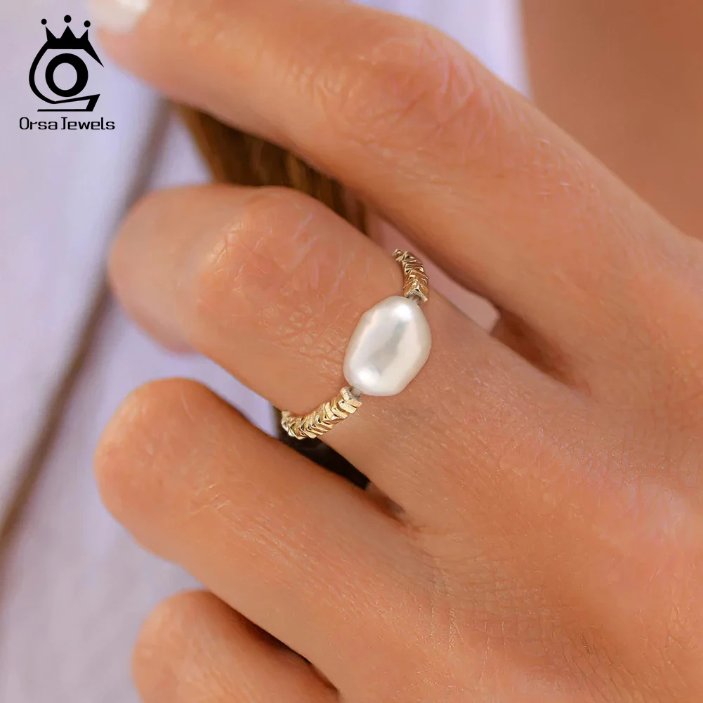 ORSA JEWELS Elegant 925 Sterling Silver 8mm Natural Freshwater Pearl Rings Adjustable 14K Gold Nugget Chain Ring for Women GPR21