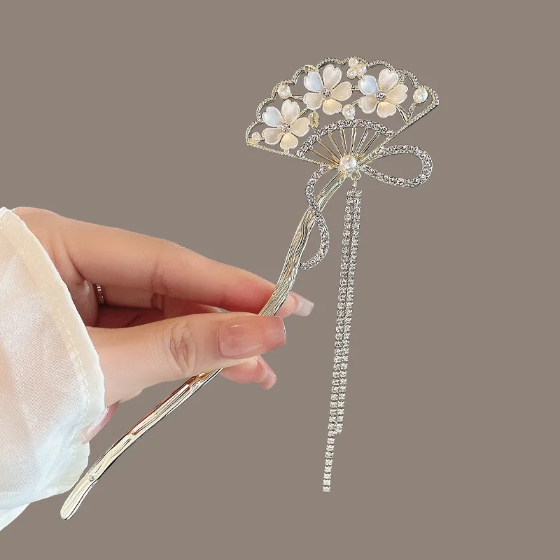 Chinese Hanfu Tassel Hairpin Vintage Flower Fan Shaped Hair Stick for Cheongsam Decor Retro Bridal Wedding Hair Bun Jewelry