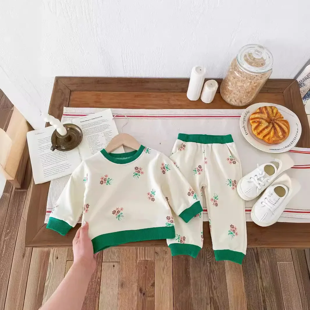 2024 New Baby Stylish Floral Set: Long Sleeve Pants for Boys and Girls, Cute Printed Sweatshirt Set for Children in Autumn