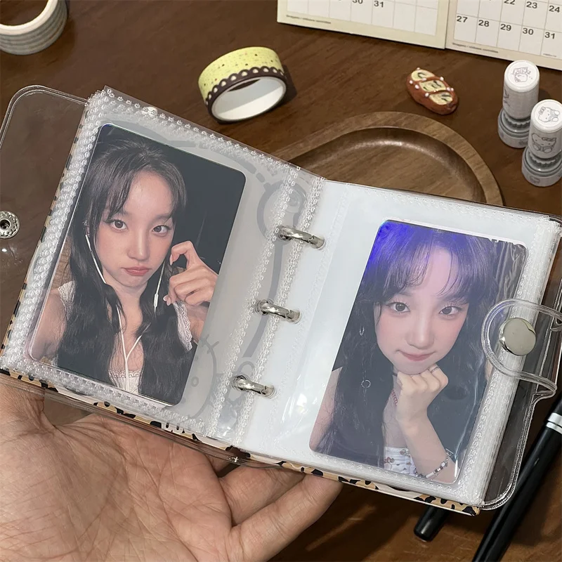 สมุดใส่การ์ดอะคริลิคแบบหลวมลายการ์ตูนเฮลโลคิตตี้ สามารถเก็บการ์ดดารา การ์ดธนาคาร รูปถ่าย ของขวัญคริสต์มาส ฮาโลวีน