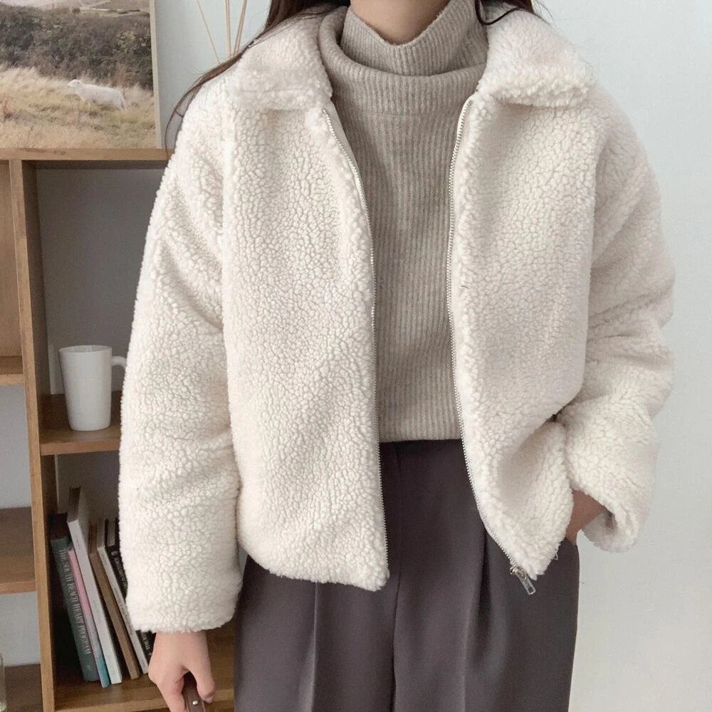 

4 ​ Цвета 2025 г., новая шикарная корейская осенне-зимняя повседневная модная толстая короткая куртка с мехом из овечьей шерсти, хлопковая женская куртка (GE7200