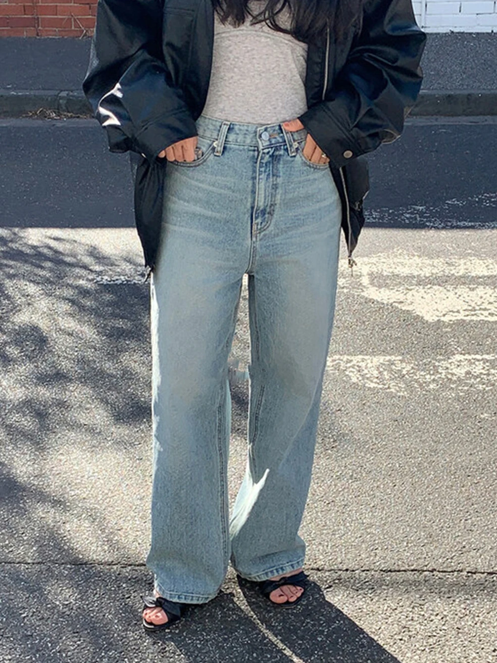 

Retro Commuter Design Straight Leg Jeans Casual Wide Leg Pants Women's Vintage Waed Cotton l Waist Zipper Closure