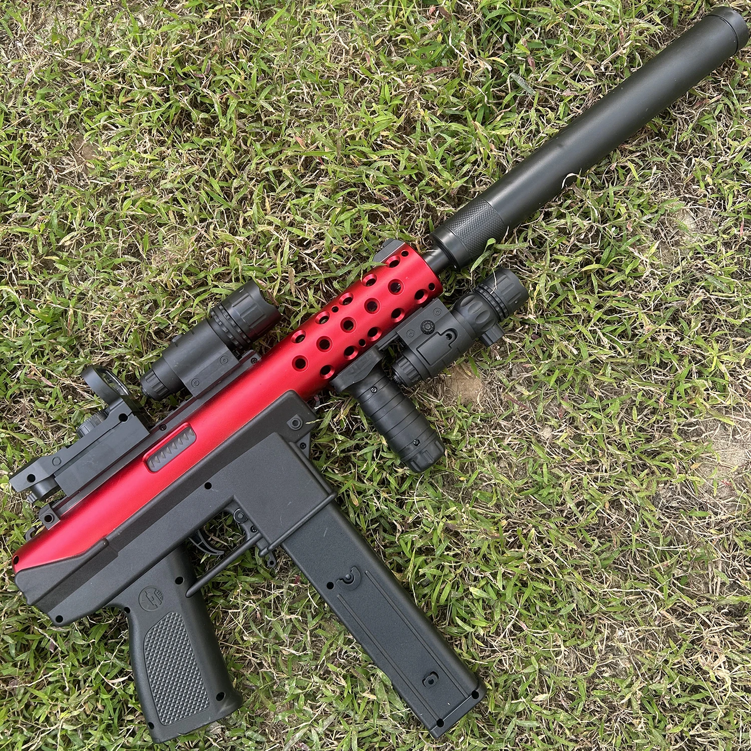 2026 New Product Tec9 Toy Gun with Infrared Flashlight, Red Dot Accessories, Manual and Electric Integrated, Three Colors Available, New Year Gift for Boys, Hot-Selling 7.4V Charging Set