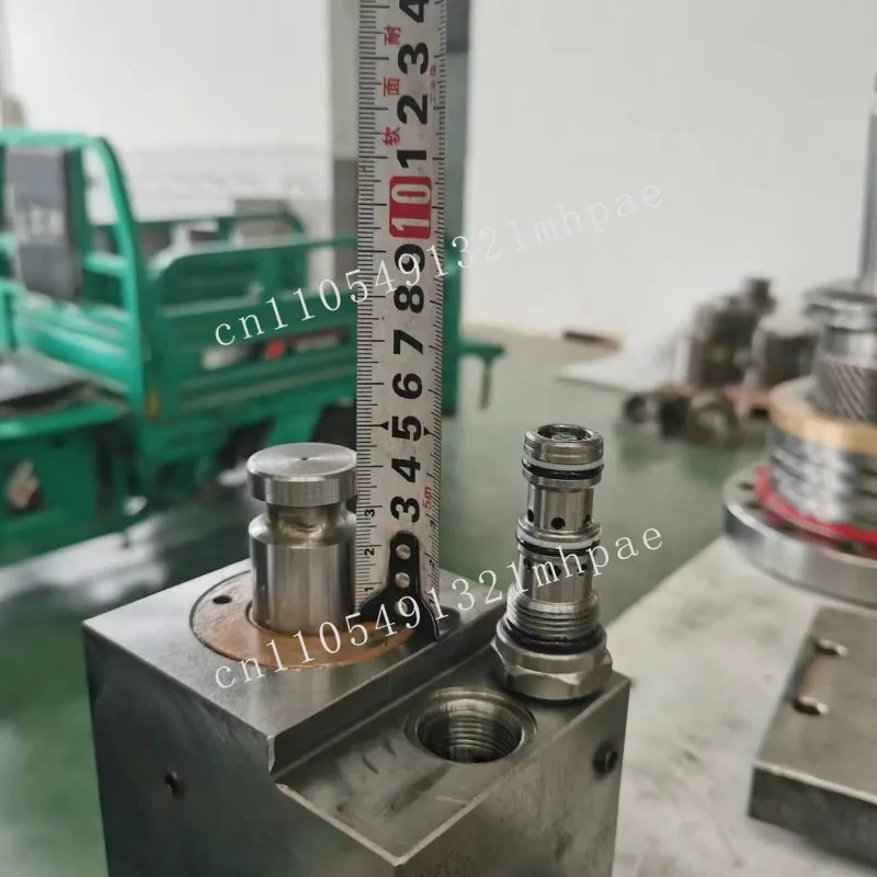 Cilindri a gancio rapido GJEM per accoppiatori a gancio rapido inclinabili