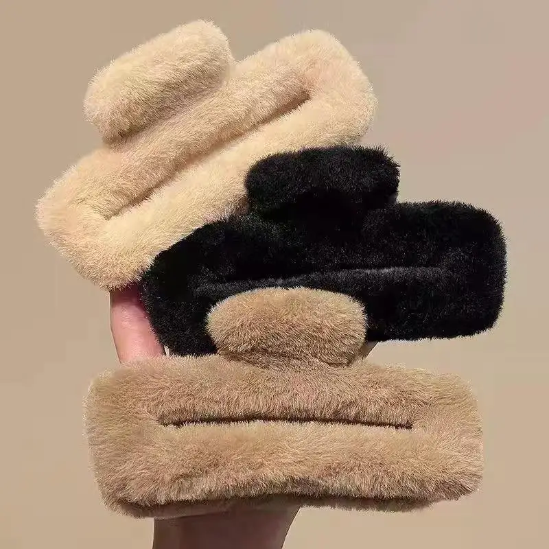 

Square coffee shark hair clip, large plush autumn and winter headpiece clip