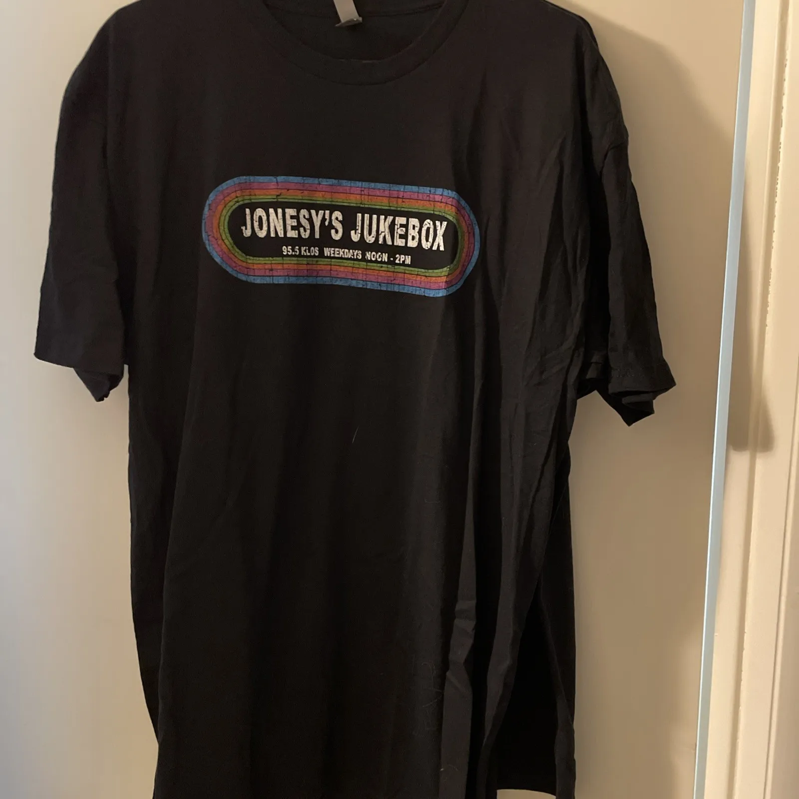 Camiseta de Jukebox KLOS de Jonesy, Radio LA XL, pistolas sexuales, nuevo negro, Steve Jones