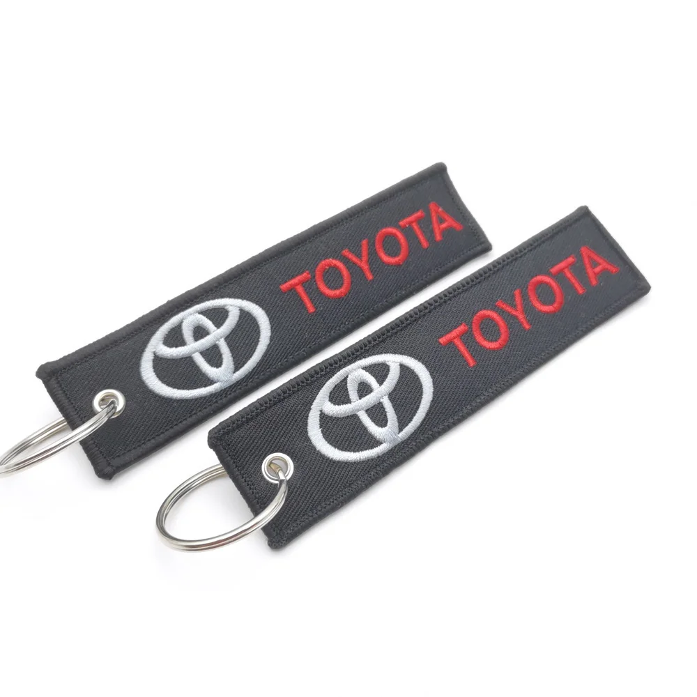 

Novelty Keychain Car Keychain Keyring Men Gift For Toyota Corolla Camry RAV4 CHR Yaris Prius Prado Auris AvensisHiluxAccessories