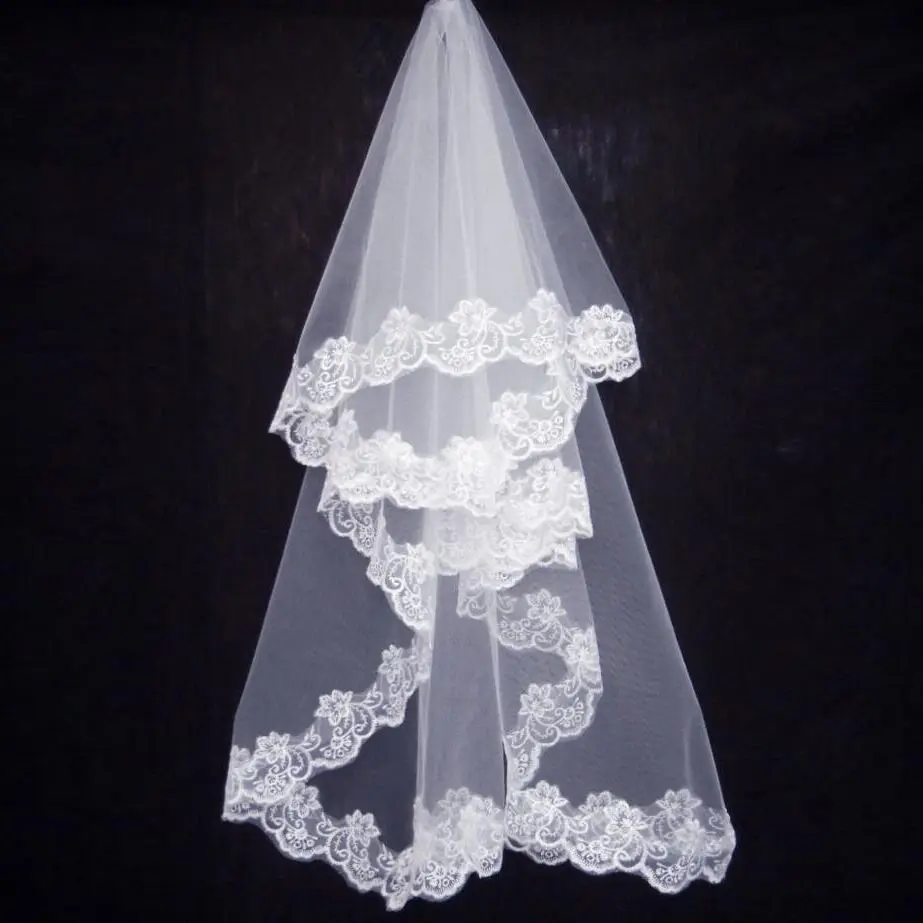 AYiCuthia wedding Accessories Short Bridal Veils White Lace Veil High Quality Cheap Wedding Veils Without Comb TS15